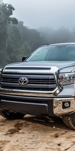 2015,Pickup,Tundra,Toyota,Cars