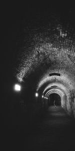 Alone,Bw,Arch,Chb,Lonely,Tunnel