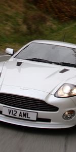 2004,Vanquish,V12,Белый,Тачки (Cars),Вид Спереди,Астон Мартин (Aston Martin),Машины