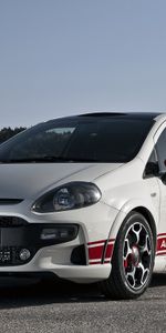 2010,Abarth,Абарат,Пунто Ево,Punto Evo,Белый,Тачки (Cars),Вид Спереди,Трасса,Спорт,Машины