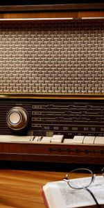 Background,Radio,Cups,Still Life