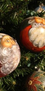 Branches,Needles,Faces,Holidays,Christmas Tree Toys,Christmas Decorations,Face,Balls,Pictures