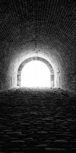 Bw,Arch,Tunnel,Brick,Chb