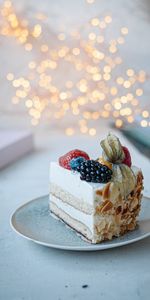 Cake,Plate,Decoration,Food,Desert,Berries