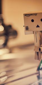 Cardboard Robot,Danbo,Miscellanea,Blur,Smooth,Skateboard,Miscellaneous