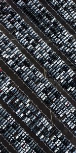 Cars,Dividing Lines,Parking