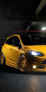 Форд (Ford),Focus,Тачки (Cars),Желтый,Вид Спереди,Машины