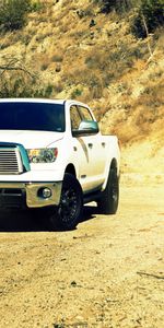 Cars,Front View,Tundra,Toyota