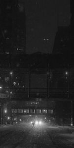 City,Silhouette,Bw,Mainly Cloudy,Overcast,Night,Chb