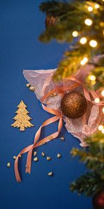 Decorations,Christmas,Christmas Tree,Garland,Holidays,New Year,Gold