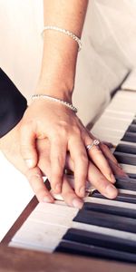 Decorations,Pair,Hands,Couple,Wedding,Piano,Keys,Love