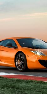 Mclaren Mp4 12C,Тачки (Cars),Трасса,Оранжевый,Вид Сбоку,Сумерки