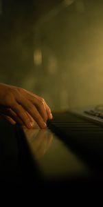 Fingers,Clock,Keys,Piano,Music