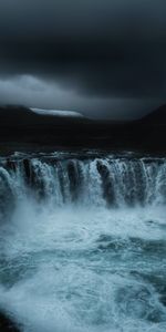 Flow,Mainly Cloudy,Overcast,Nature,Dark,Waterfall,Fog