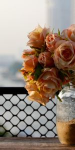 Flowers,Bank,Bouquet,Jar,Roses