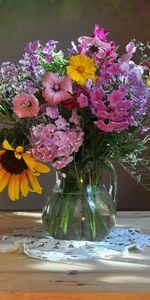 Flowers,Bouquet,Jug,Gipsophile,Sunflower,Napkin,Petunia,Gypsophilus