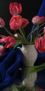 Flowers,Reflection,Cloth,Table,Vase,Tulips