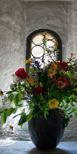 La Fenêtre,Fenêtre,Murs,Fleurs,Bouquet,Vase,Tulipes