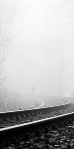 Turno,Ferrocarril,Carriles,Rieles,Naturaleza,Giro,Niebla,Oscuro,Sombrío,Blanco Y Negro,En Blanco Y Negro