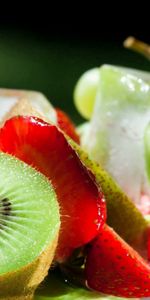 Food,Apples,Kiwi,Ripe,Juicy,Strawberry,Assorted,Fruits