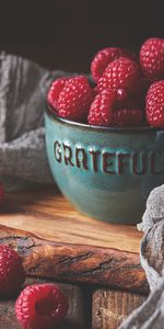 Food,Raspberry,Berries,Bowl,Ripe