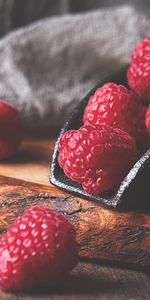 Food,Raspberry,Berries,Wood,Tree,Table,Fruits