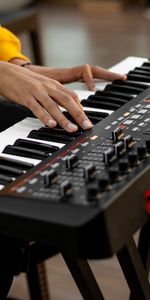 Hands,Synthesizer,Musical Instrument,Keys,Music