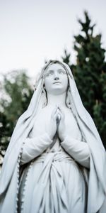 Holy,Belief,Miscellanea,Saint,Vera,Miscellaneous,Statue,Sculpture