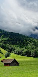 Montañas,Nubes,Casas,Paisaje