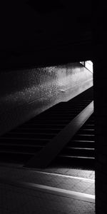 Ladder,Stairs,Tunnel,Dark