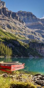 Lake,Beautiful Landscape,Mountains,Boat,Nature