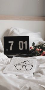 Laptop,Flowers,Miscellanea,Miscellaneous,Spectacles,Cloth,Book,Notebook,Glasses