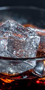 Macro,Close Up,Glass,Ice,Bubbles,Liquid