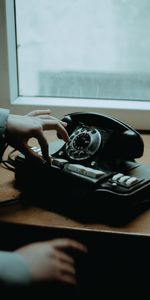 Miscellanea,Hands,Miscellaneous,Telephone,Retro