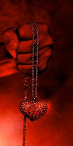 Miscellanea,Heart,Chain,Shine,Hand,Brilliance,Miscellaneous