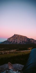 Miscellanea,Legs,Dusk,Boots,Shoes,Mountains,Twilight,Miscellaneous,Landscape