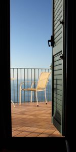 Une Porte,Balcon,Fauteuil,La Porte,Divers,Terrasse