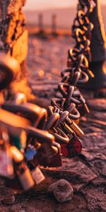 Miscellanea,Miscellaneous,Chain,Metal,Castles