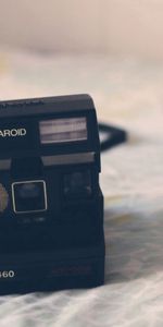 Miscellanea,Miscellaneous,Cloth,Camera,Polaroid,Pictures