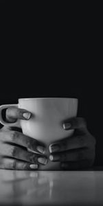 Miscellanea,Miscellaneous,Hands,Bw,Beverage,Cup,Chb,Drink