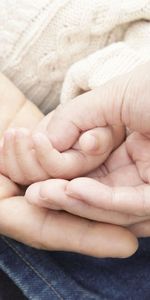 Miscellanea,Miscellaneous,Hands,Tenderness,Child,Care,Parents