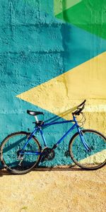 Miscellanea,Miscellaneous,Motley,Shadow,Sunlight,Multicolored,Colourful,Colorful,Bicycle,Wall