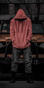 Miscellanea,Miscellaneous,Person,Hoodies,Jeep,Human,Hoodie,Car,Machine,Hood