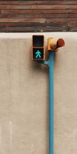 Miscellanea,Miscellaneous,Pillar,Post,Signal,Wall,Traffic Light