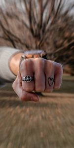 Miscellanea,Miscellaneous,Ring,Fist,Clock,Hand,Tattoo