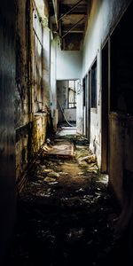 Miscellanea,Miscellaneous,Spooky,Eerie,Abandoned,Corridor,Ruins