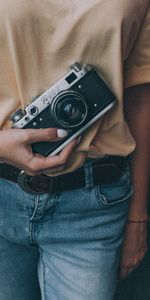 Miscellanea,Miscellaneous,Style,Camera,Hand,Girl,Retro