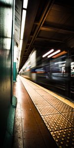 Miscellanea,Miscellaneous,Traffic,Movement,Distortion,Tunnel,Metro,Subway,Train