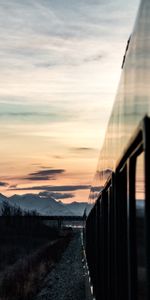 Crépuscule,Un Train,Montagnes,Coucher De Soleil,Divers,Train,Paysage