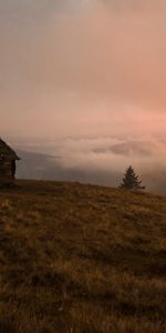 Mountains,Miscellanea,Person,Izba,Miscellaneous,Human,Ruin,Abandoned,Lonely,Ruins,Alone